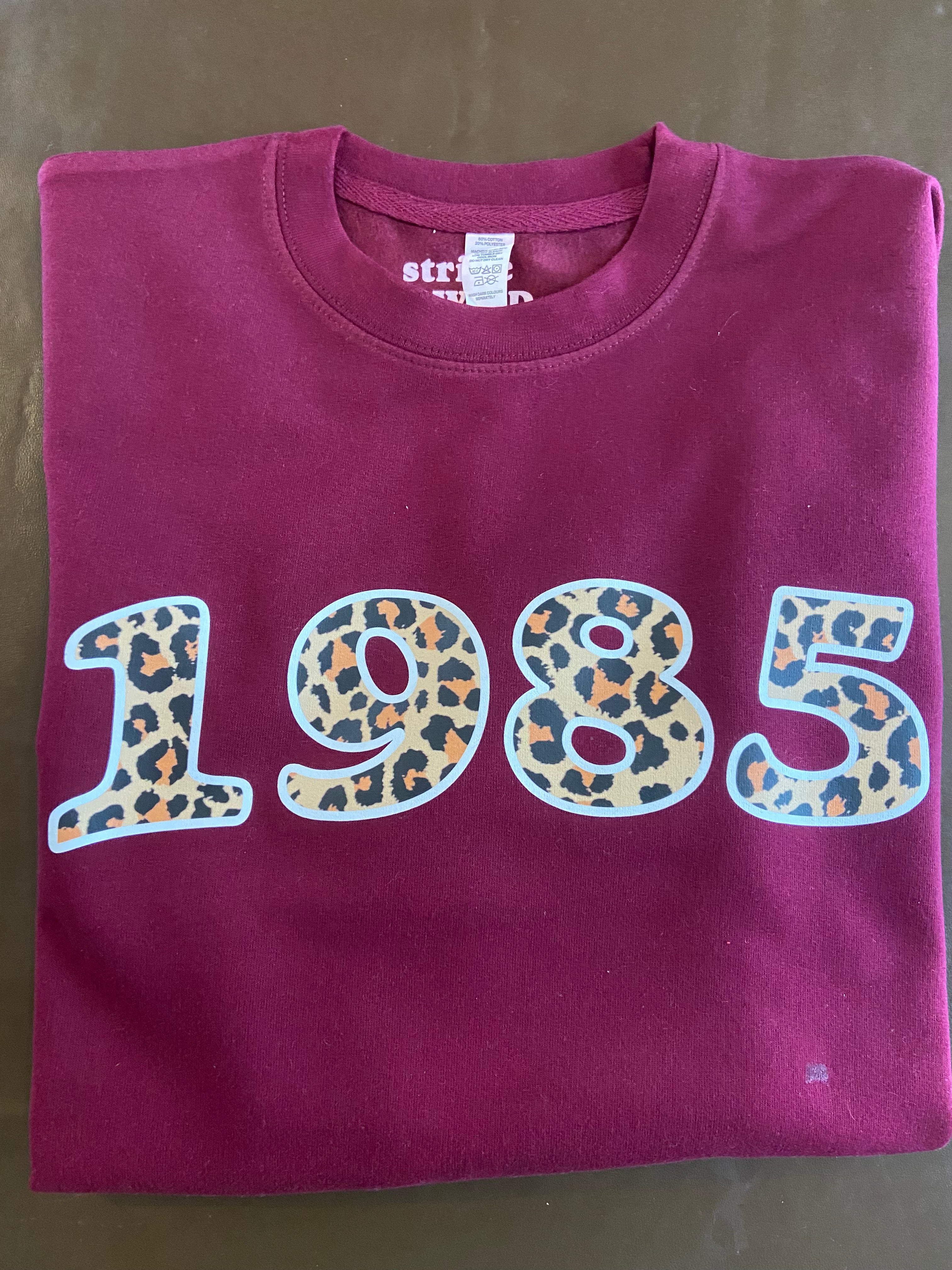 Burgundy Sweatshirt S - tiny flaw